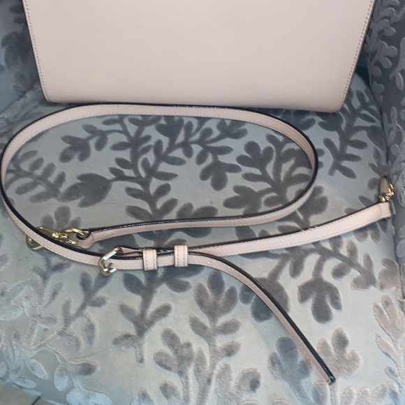 Large pink Kate Spade purse with crossbody strap - Picture 10 of 13